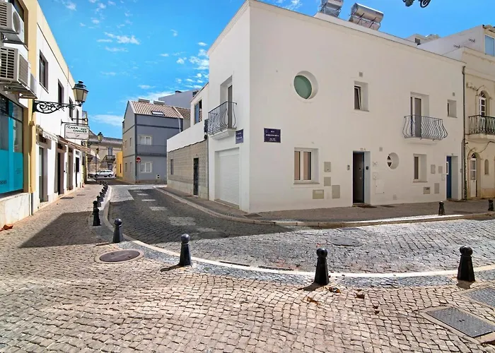 Casa Rebelo Da Silva